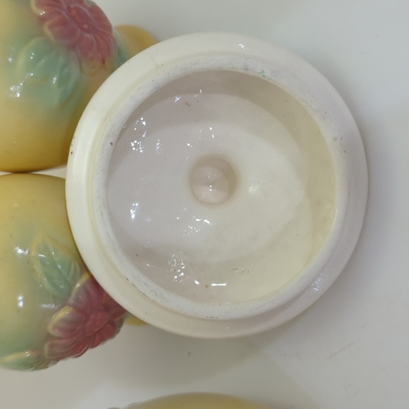 Vintage Hull Pottery Sunglow Grease Pot and Salt & Pepper Shaker Set . - Picture 8 of 8